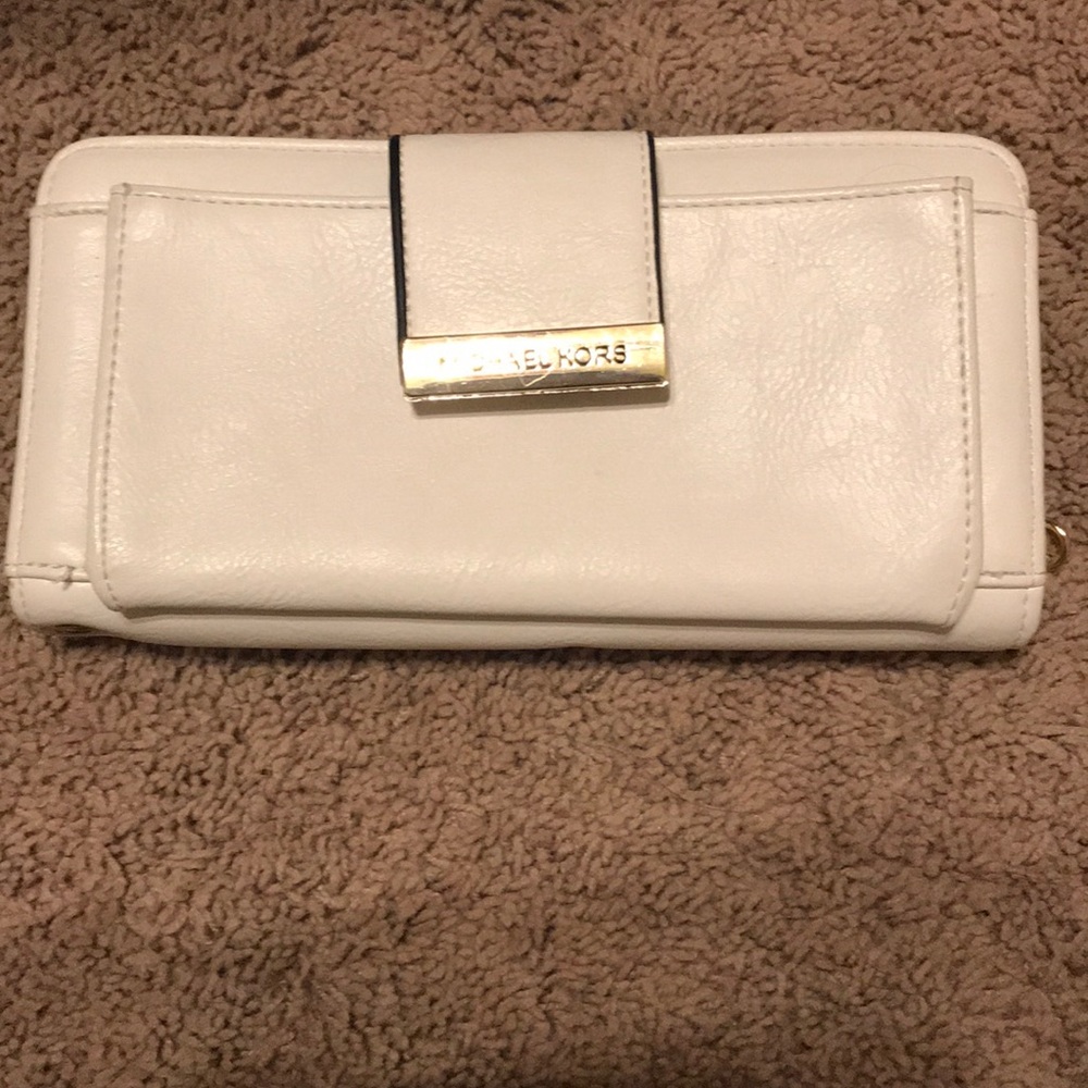 Michael Kors wallet